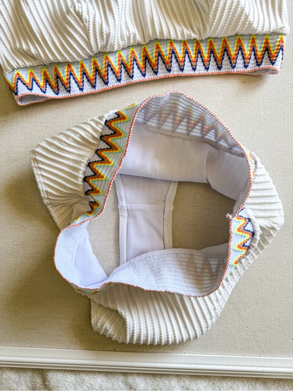 Textured Ribbed Bikini Set White Colorful Zigzag Trim High Waisted Size L - Picture 4 of 8